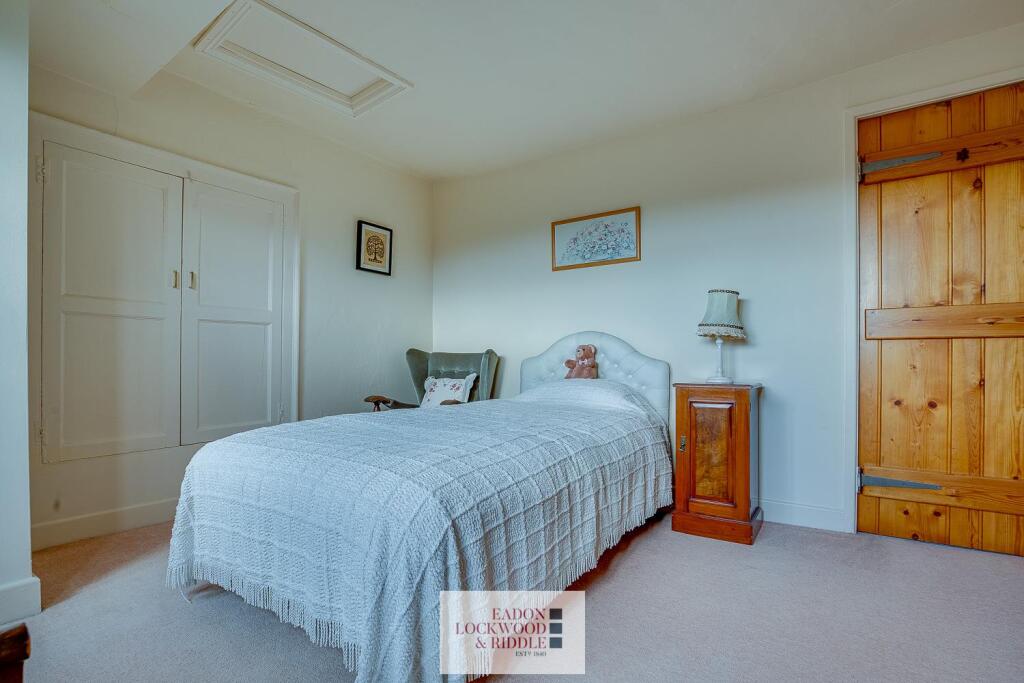 Bedroom 2.2.jpg