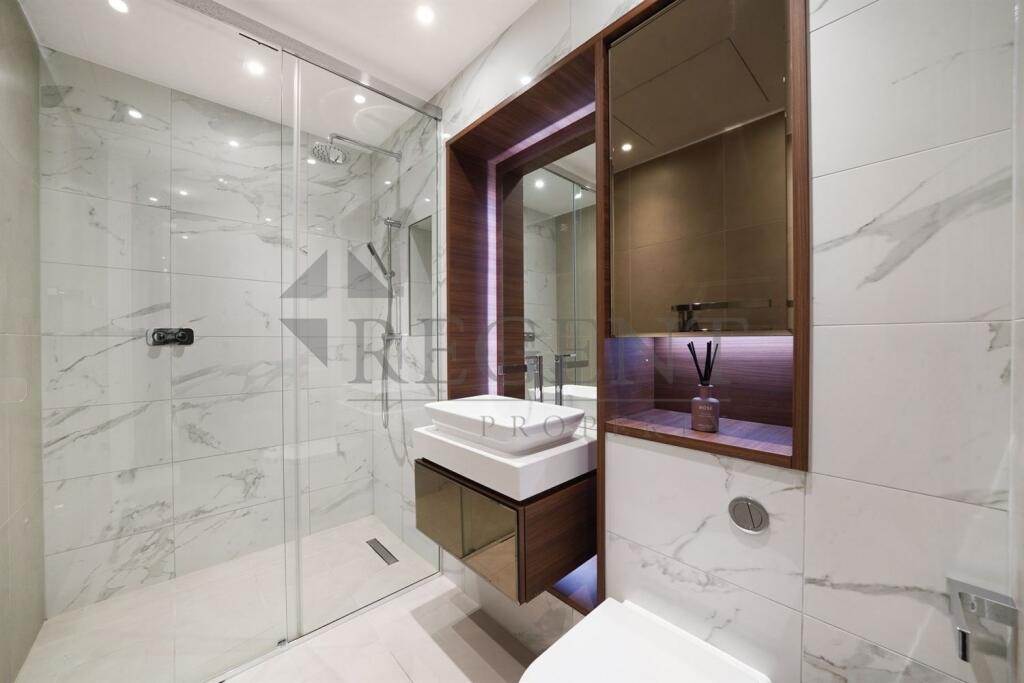 Main en-suite
