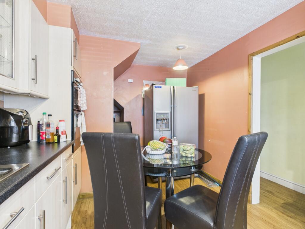 CAM03062G0-PR0192-STILL003