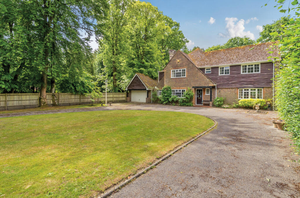 Hook Road, Ampfield, Romsey, Hampshire, SO51