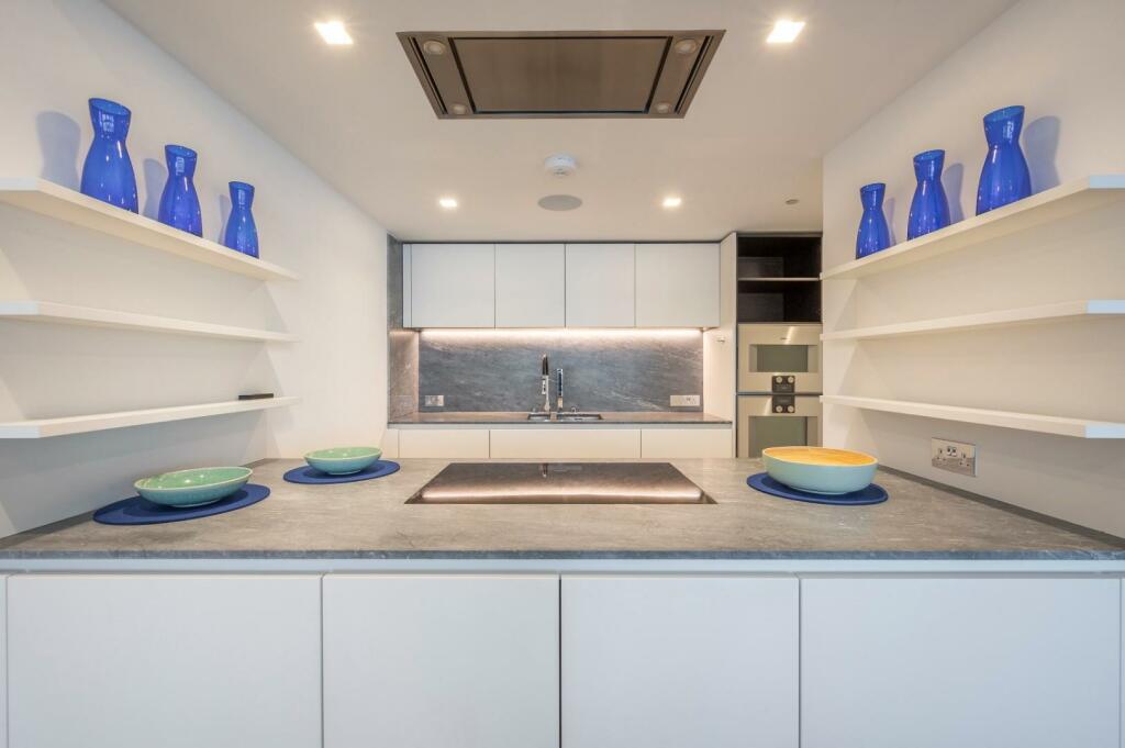 kitchen (1).jpg
