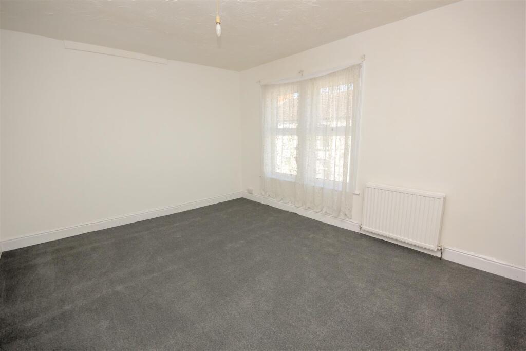 Master Bedroom.jpg