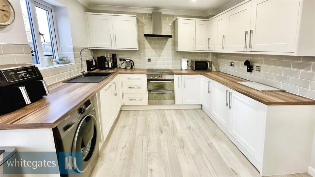 Fitted Kitchen