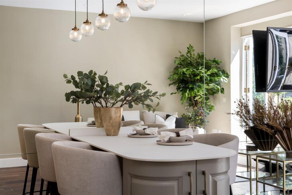 Flat 5, Caroline Walk Lo-41.jpg