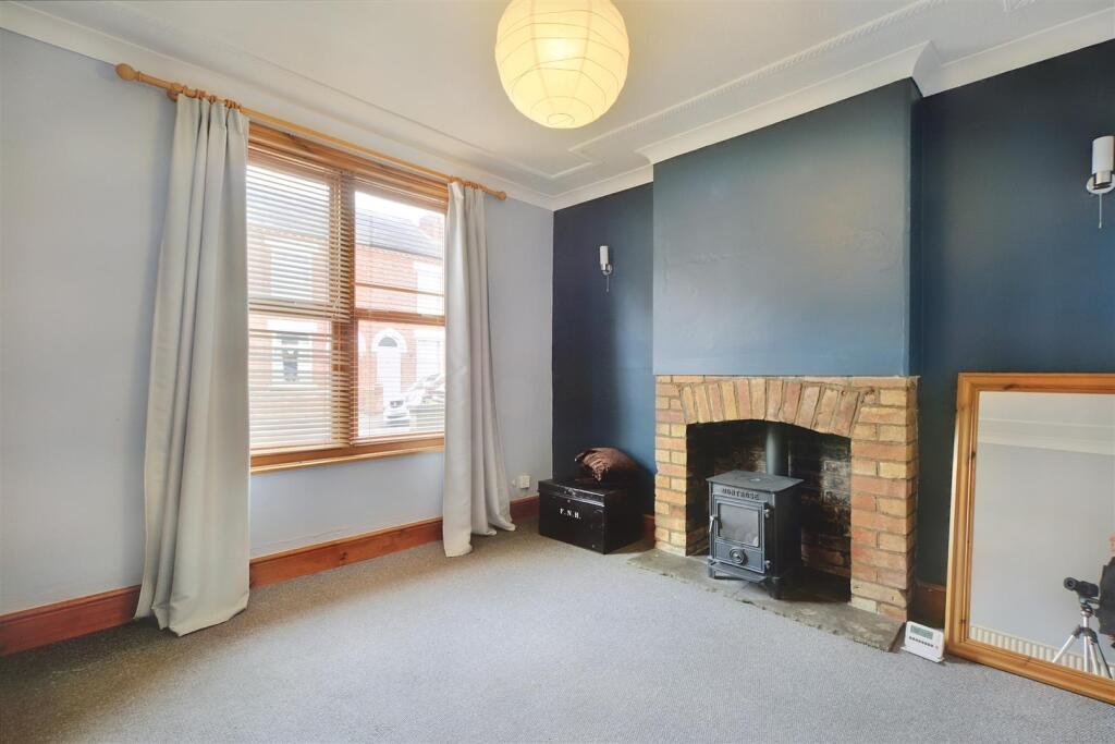Dining/Sitting Room
