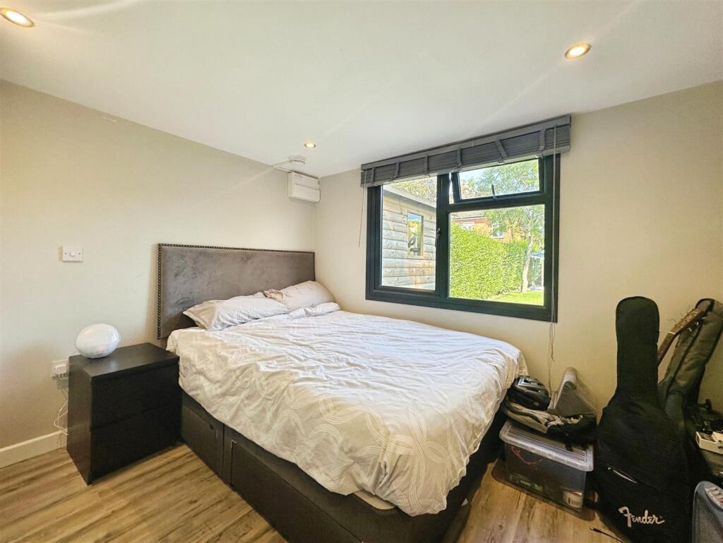 c18e46e9--4E0A-B528-A67232591E0A-18204-0000071CA4A