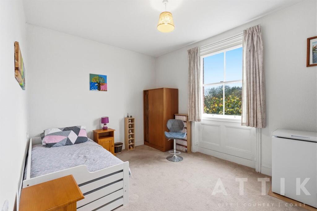 07 Second Bedroom.jpg