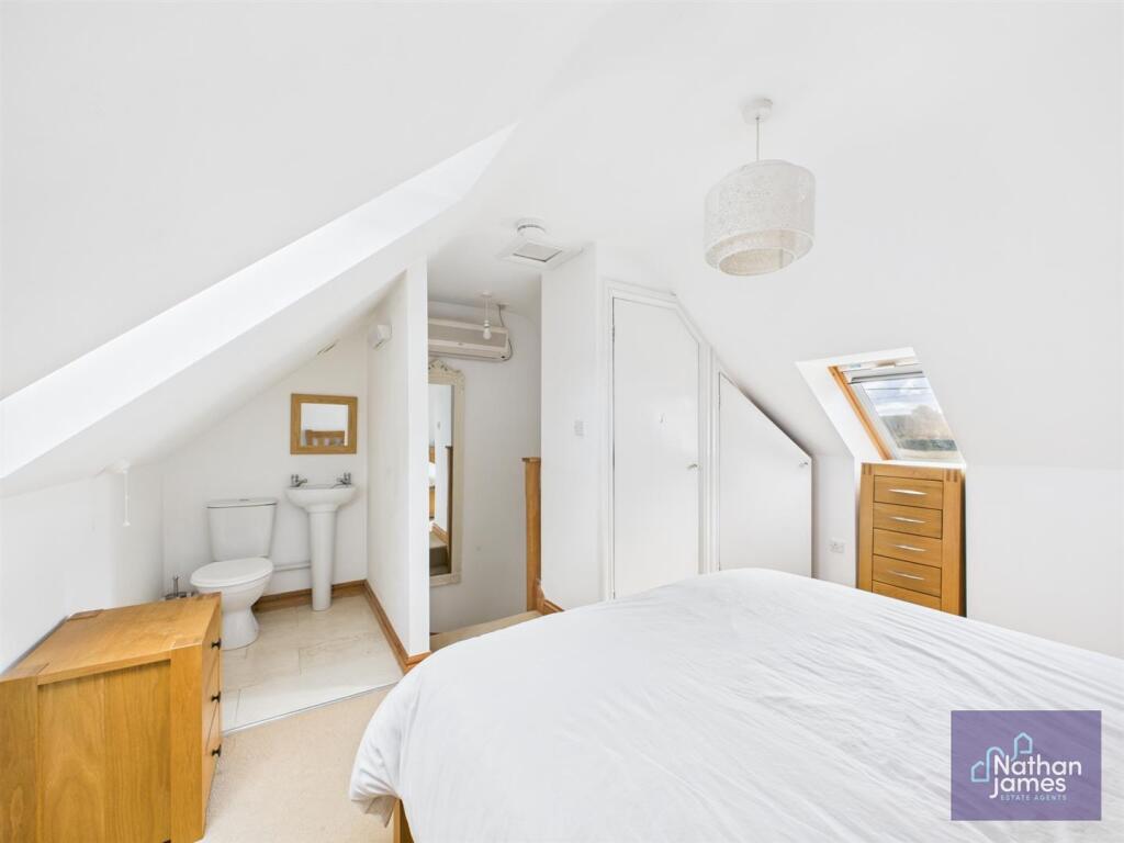Bedroom 1 ( Second Floor)