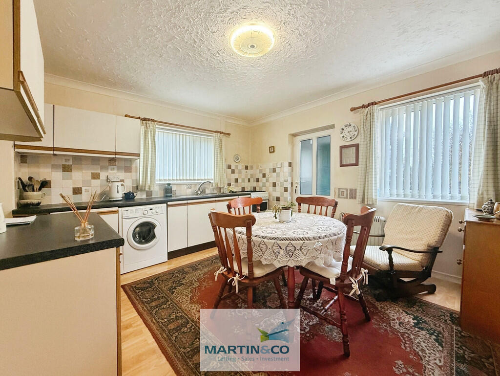 5a7c4893--4FDF-82...