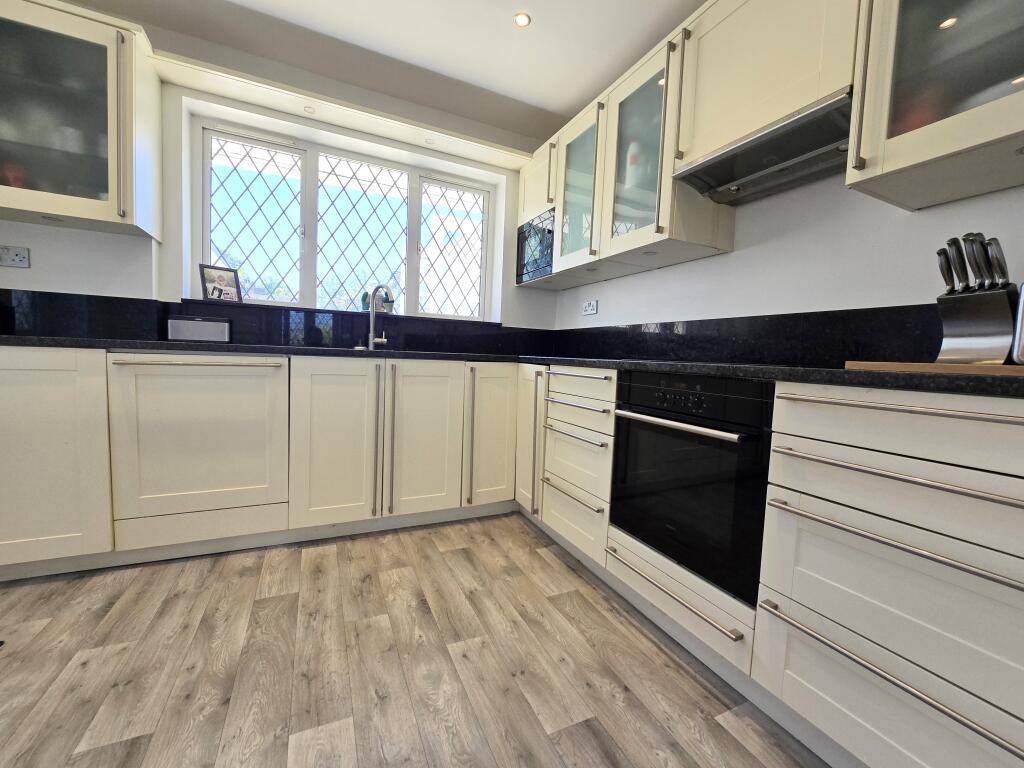 Kitchen2