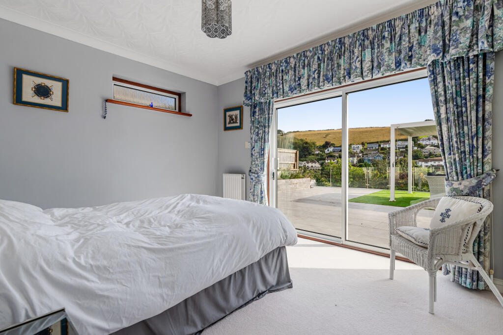 A49 - Kiora 7 Church Park Road Newton Ferrers - 25