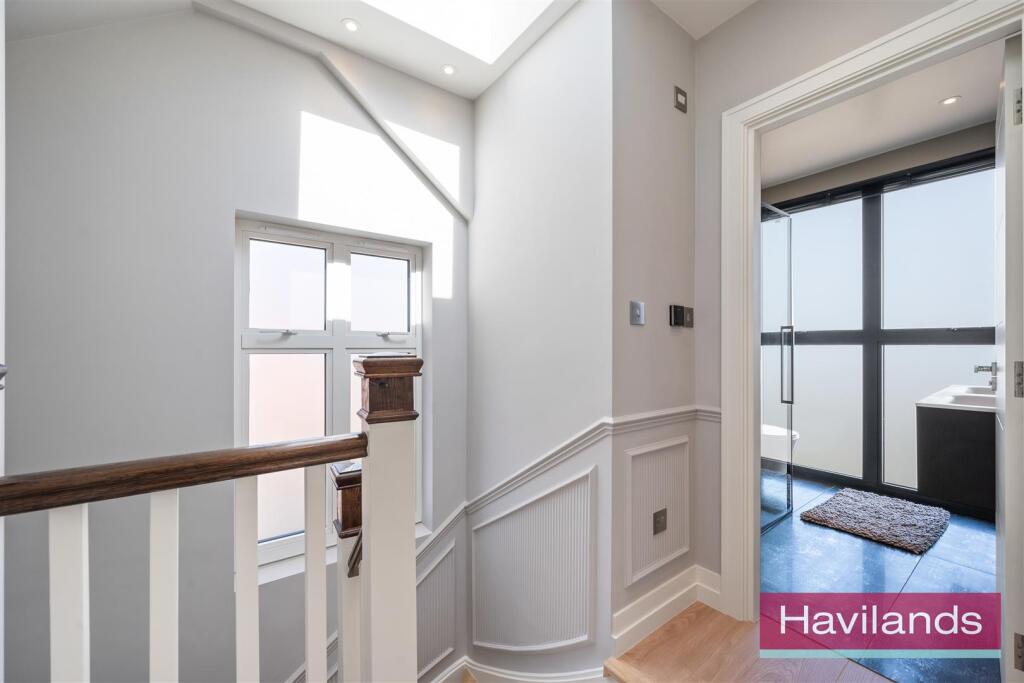 Queen Annes Grove-32.jpg