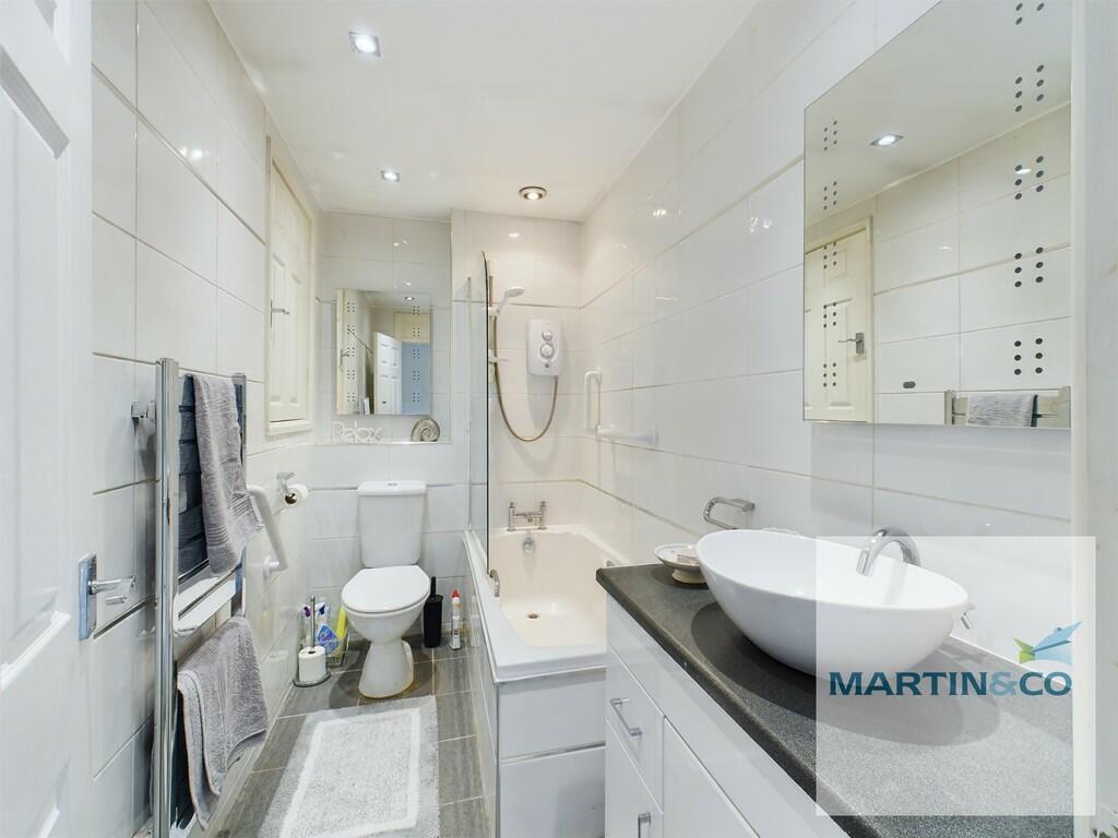 CAM03663G0-PR0036...