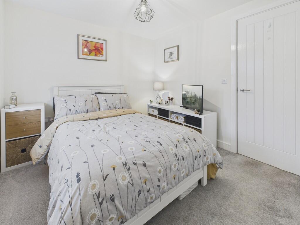 CAM04273G0-PR0241...