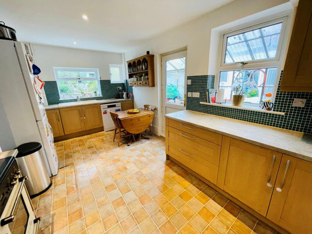 Kitchen/Breakfast Room