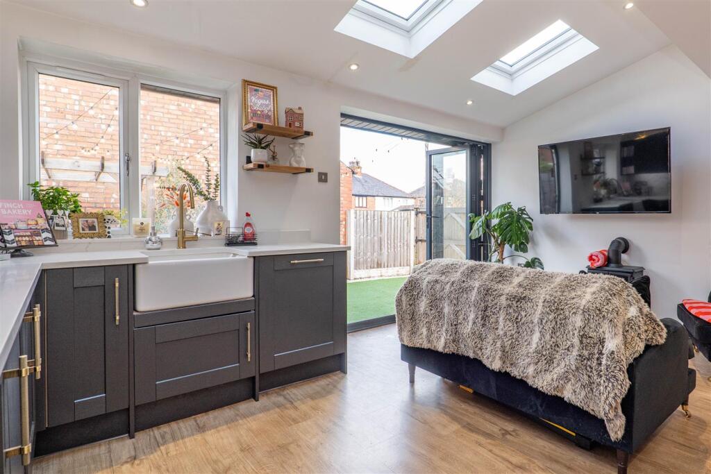 Kitchen/Breakfast Room