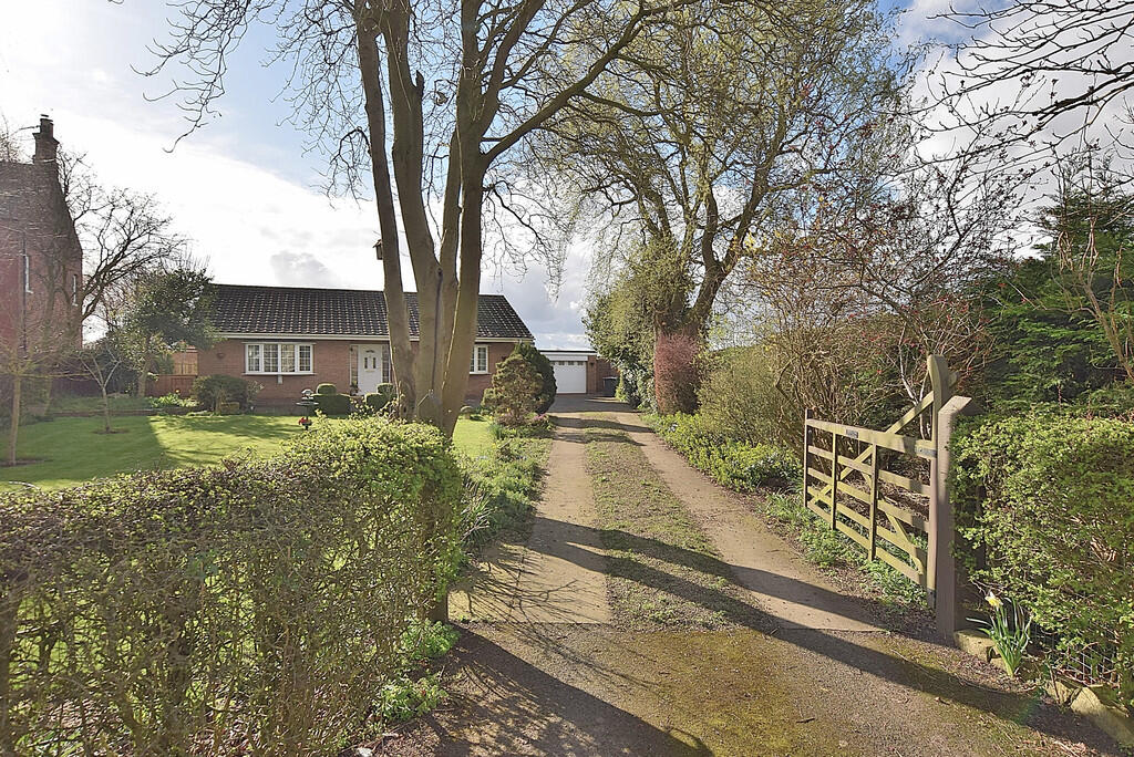 fromnt ele with g...