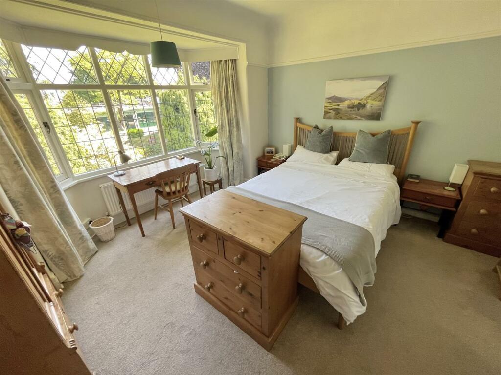 Bedroom 1 Aspect 3.jpg