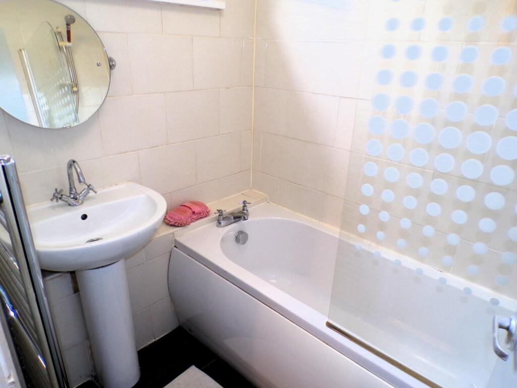 LimerstonDv3bath.JPG
