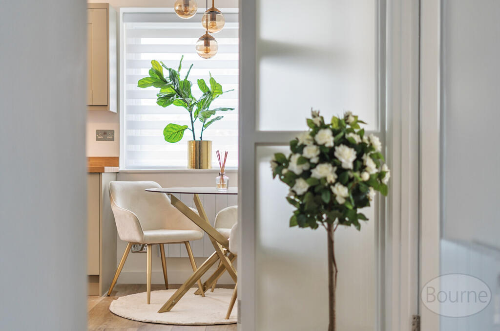 e5423379-7385-411...