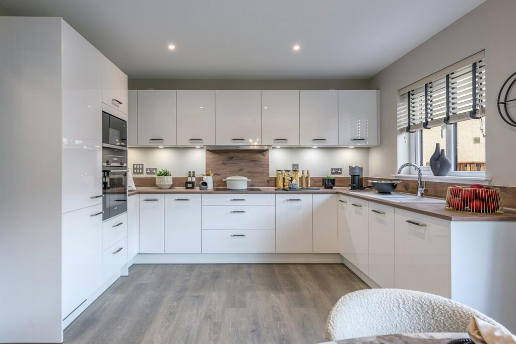 belwood oaks, penicuik