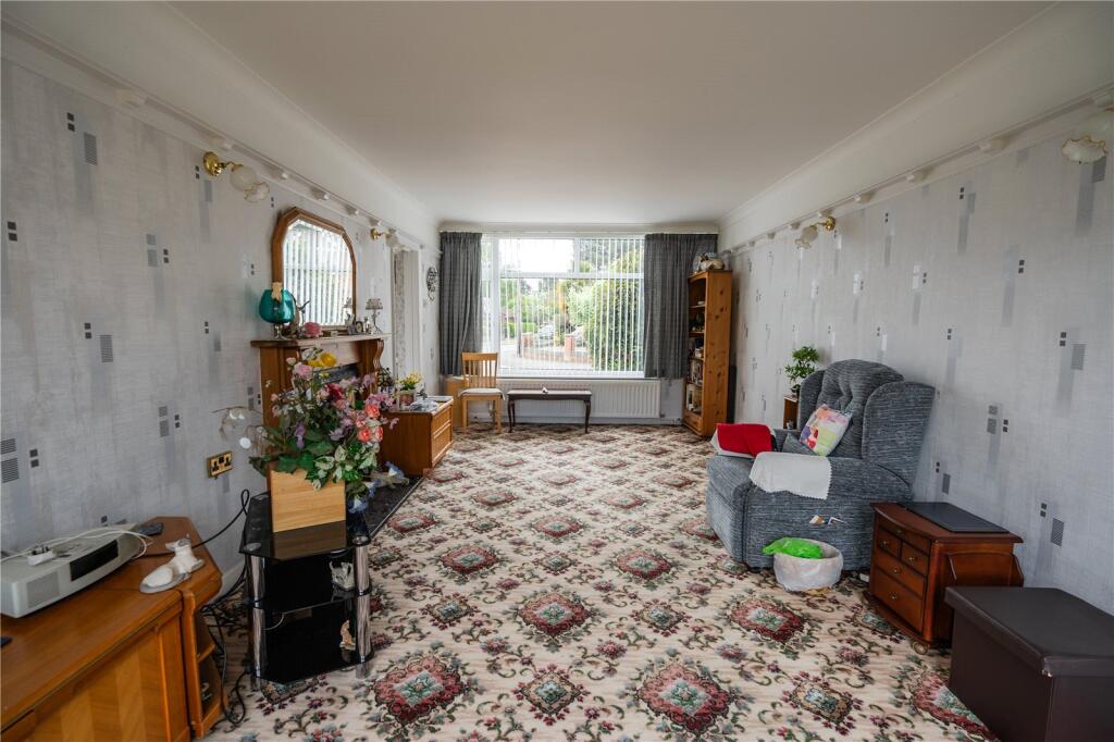 Living Room (2)