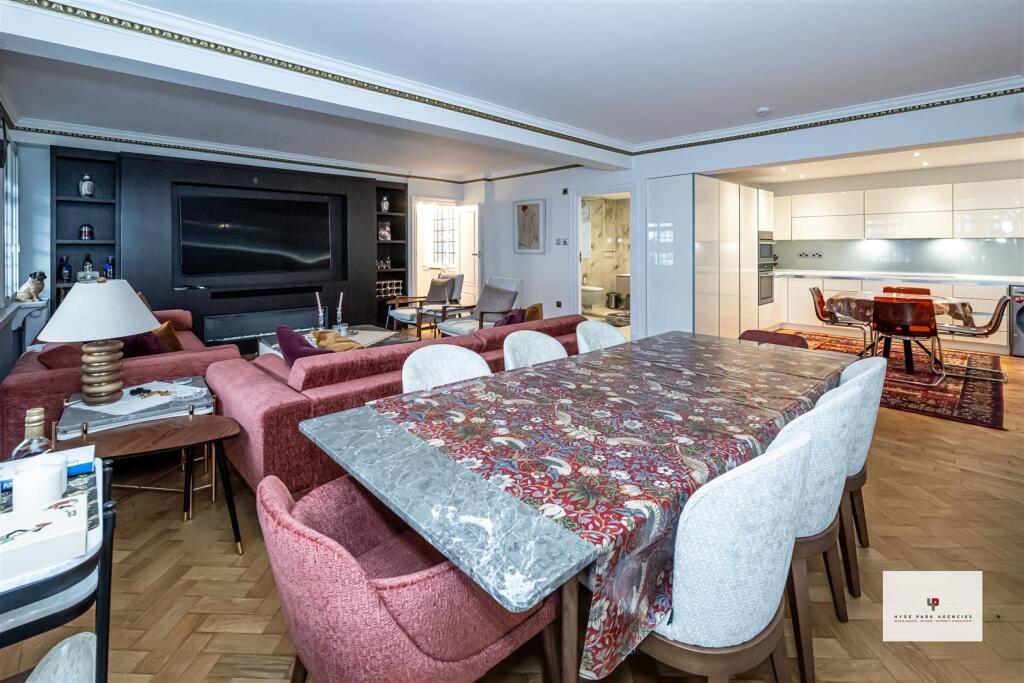 Chiltern Court 166-006 HR - HPA.jpg