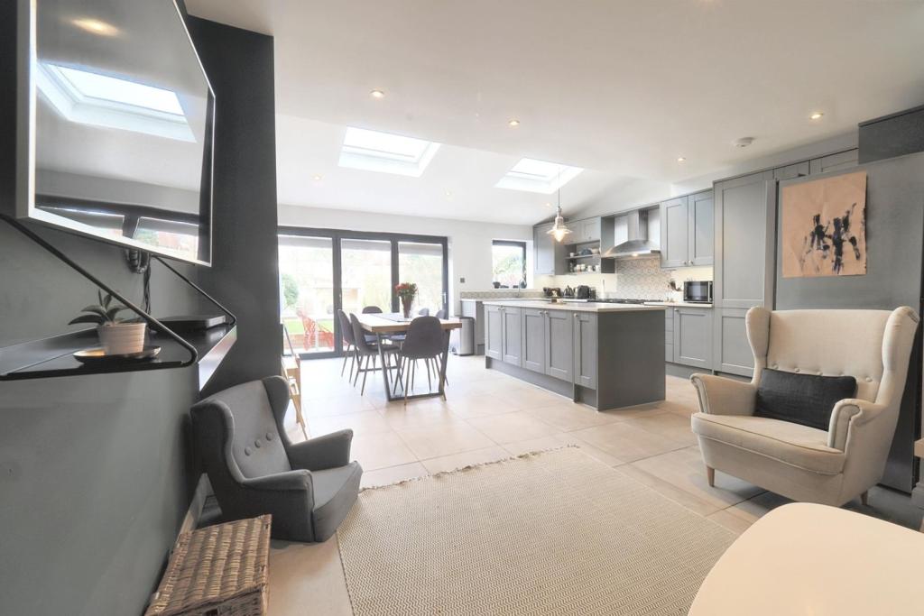 Kitchen/Family Room