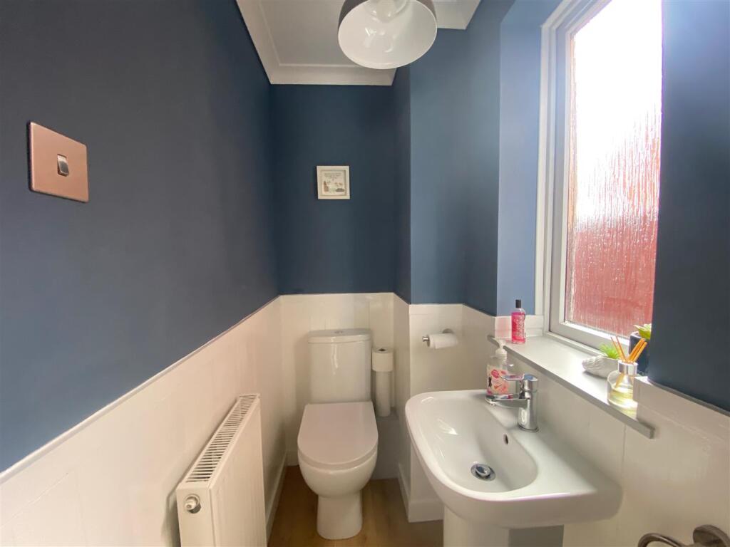 DOWNSTAIRS CLOAKROOM