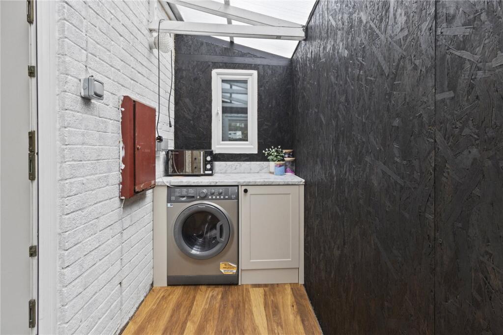 Southridge Road, Crowborough, East Sussex, TN6