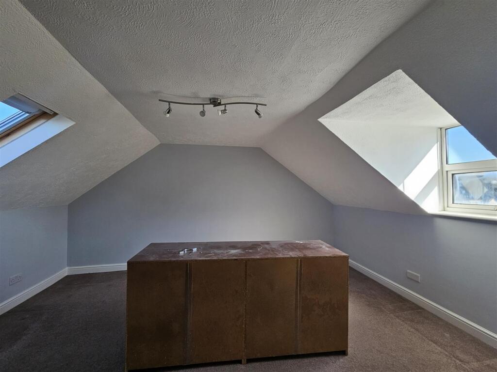 Loft Room.jpg