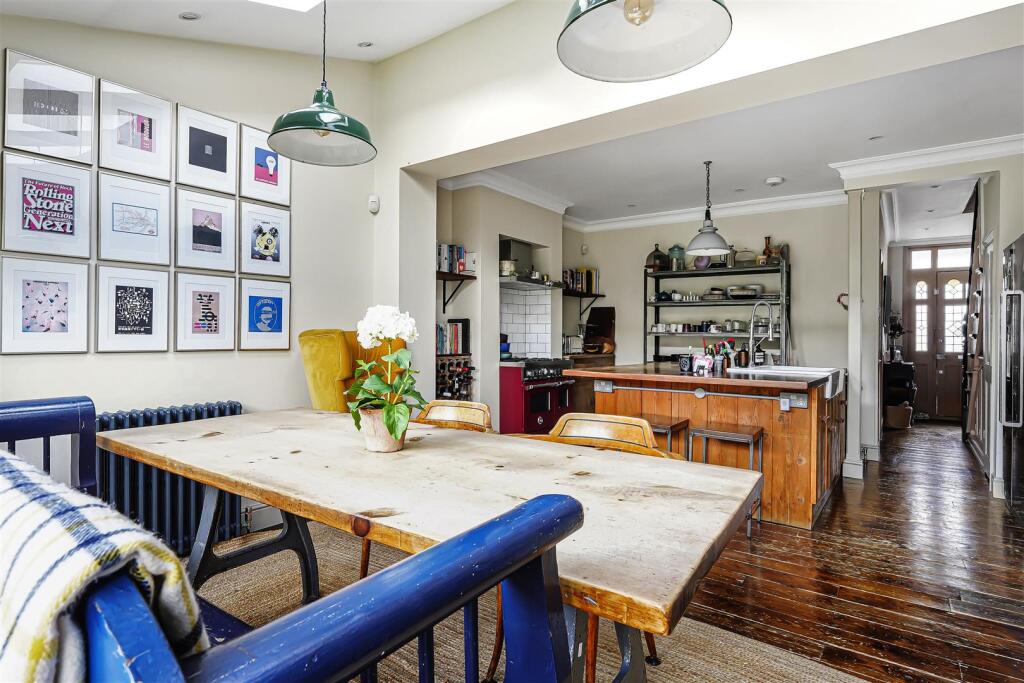 Open Plan Kitchen/Dining/Family Room