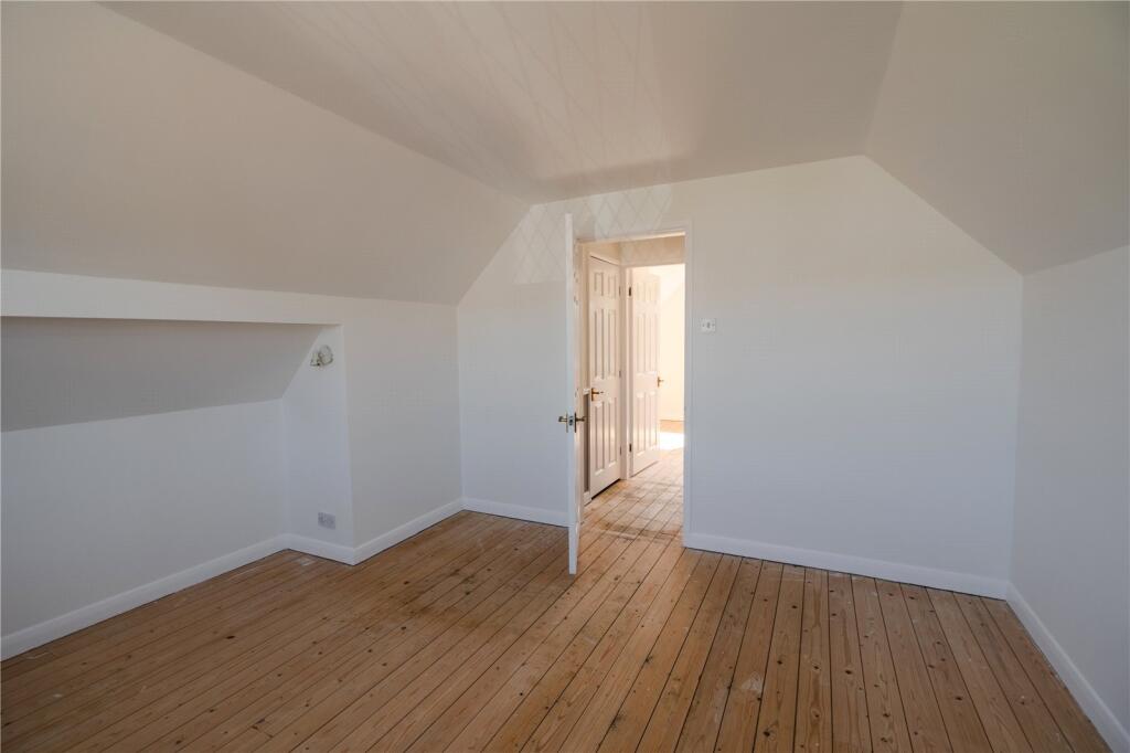 Bedroom 2 (2)