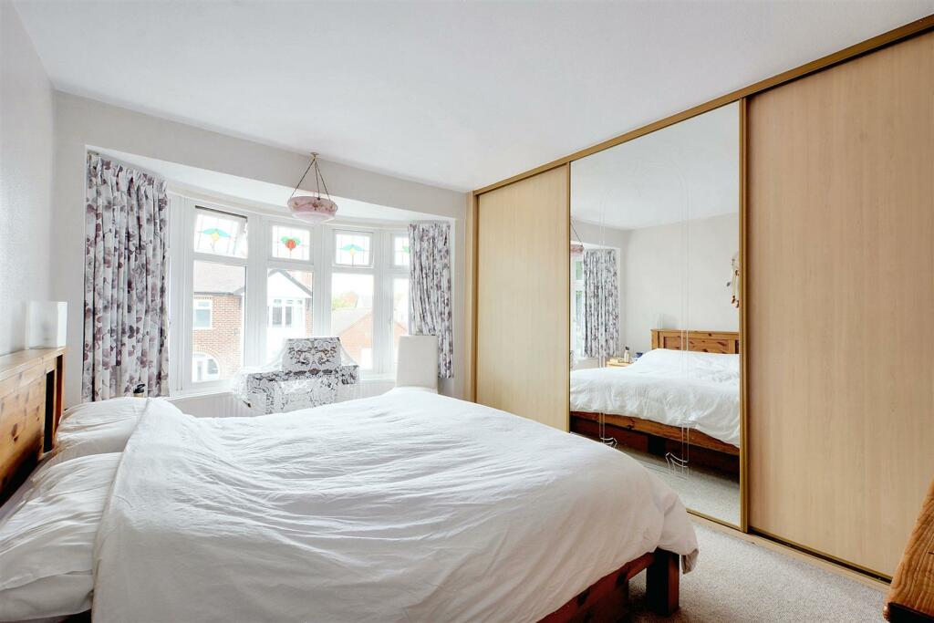 Bedroom 1_1.jpeg