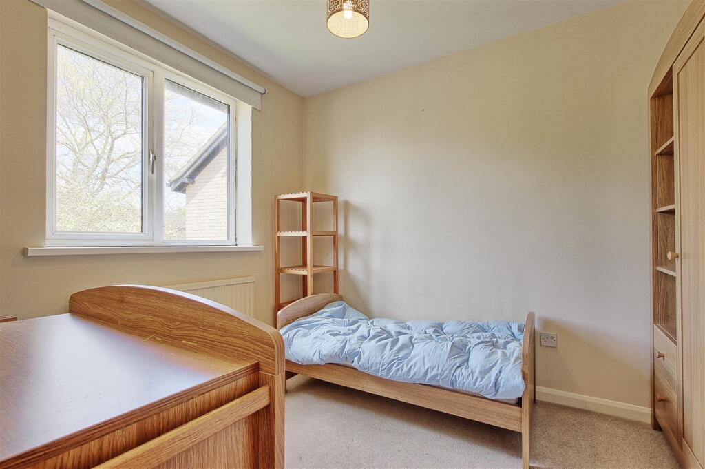 Bedroom 4.jpg