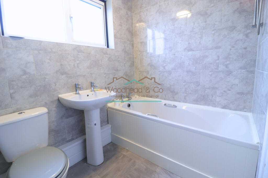 20 Fernie Bathroom Edited