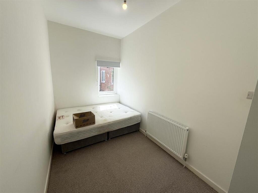 William Street Bedroom 2.jpg