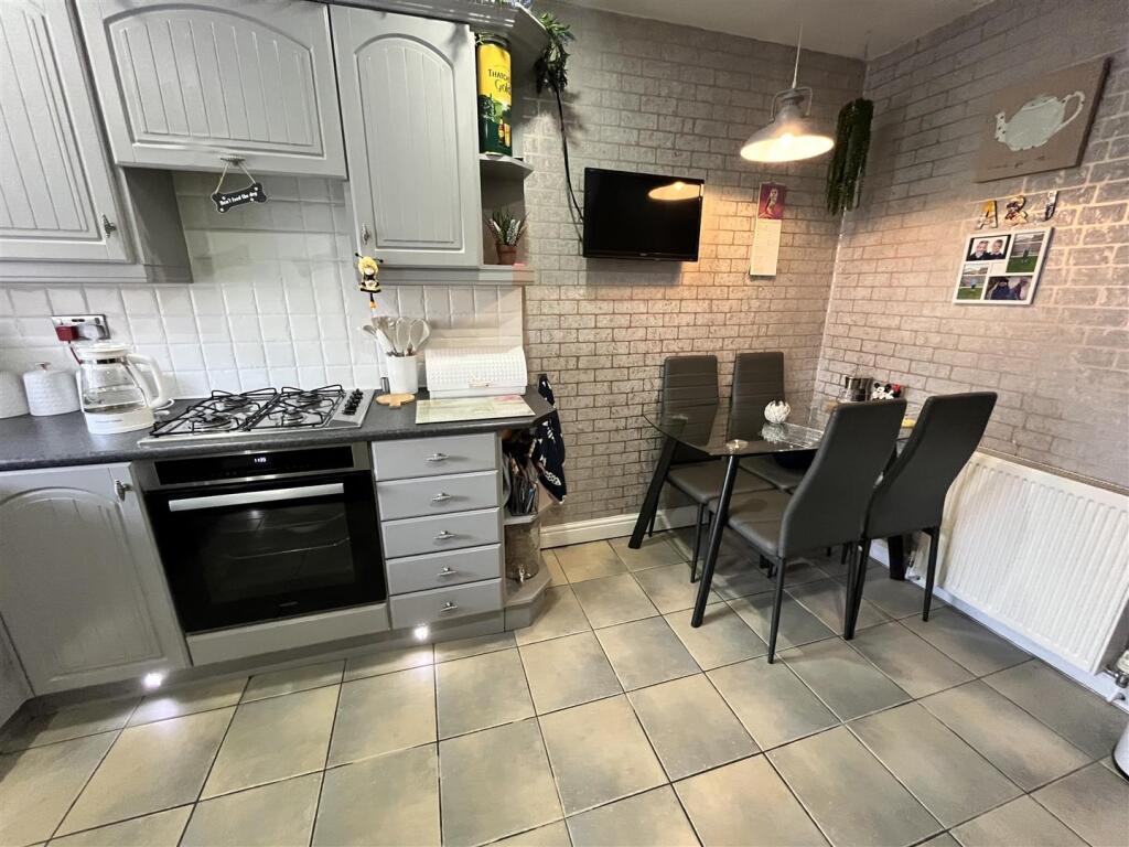 Dining Kitchen