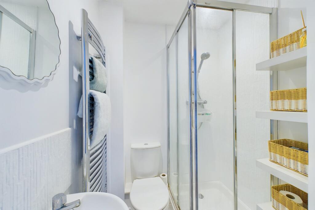 Ensuite