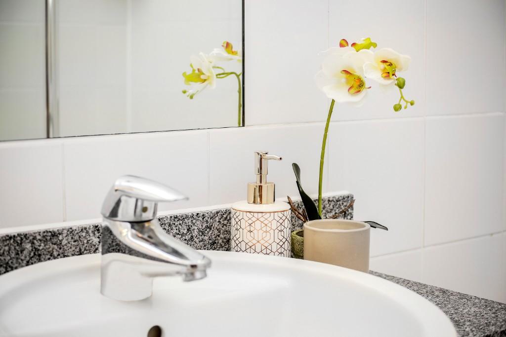 Ensuite bathroom