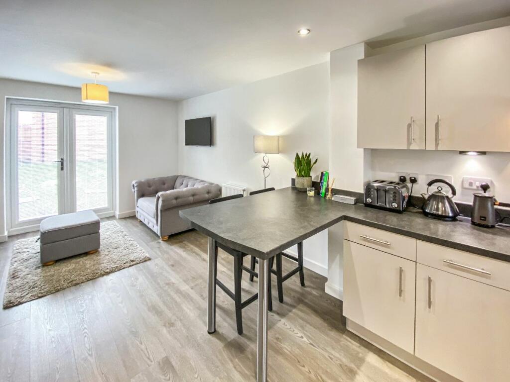Kitchen/Dining