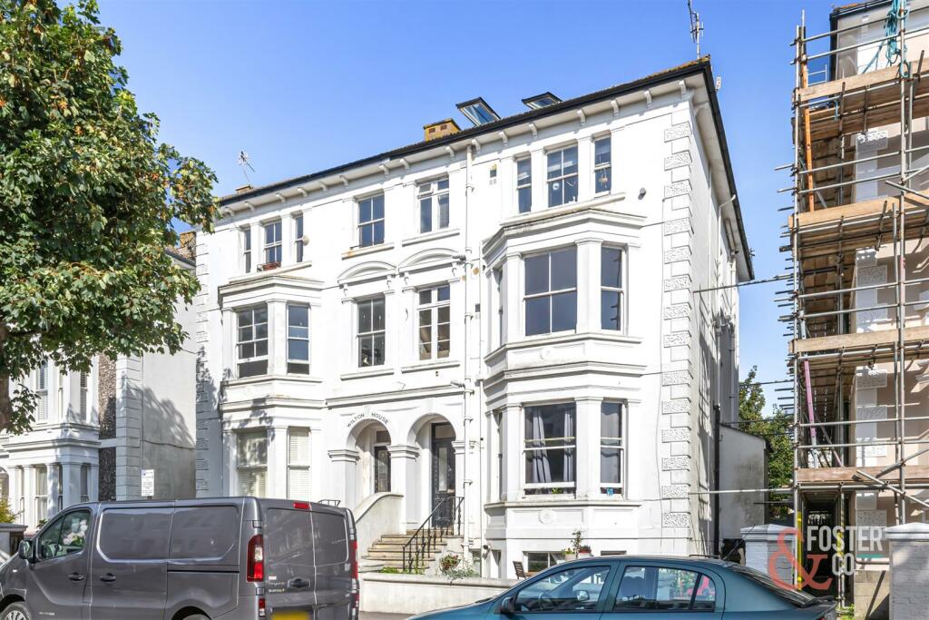 Ventnor Villas 57, flat 5-015.jpg