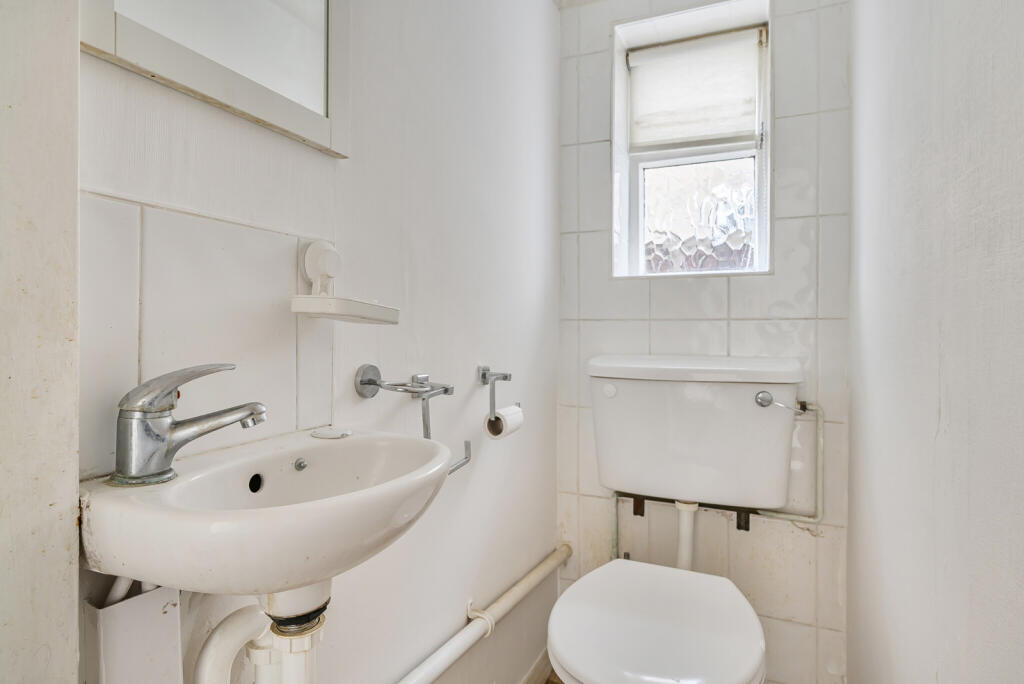 1357959-9-68d2b9d...