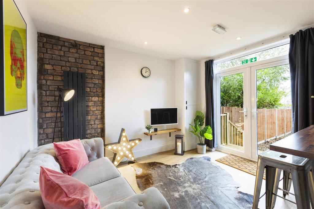 179 Charlton Road, Fishponds, Bristol BS15 1LZ | F