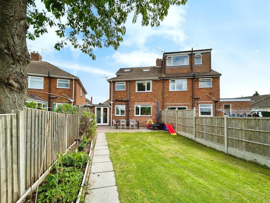 9c8c3323--41EF-87F8-8DDFED47E9D6-18634-00000BA4C1B