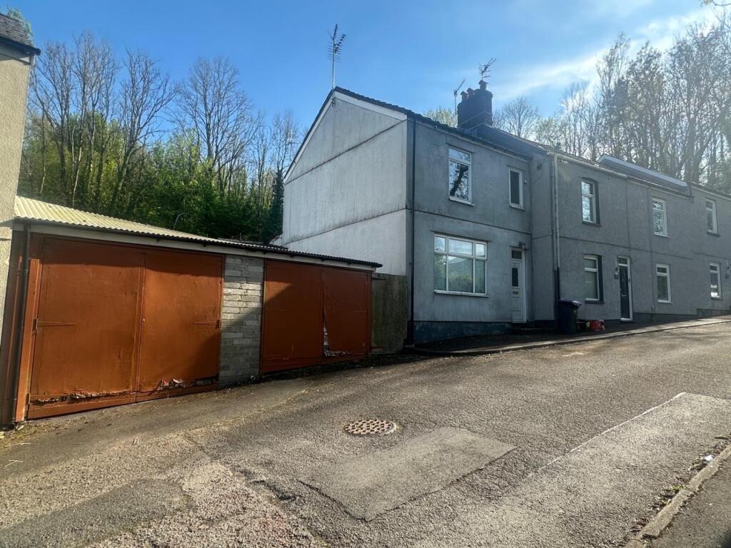 A7971A5D-990D-4F0E-A9BF-9AB1ADC94F00