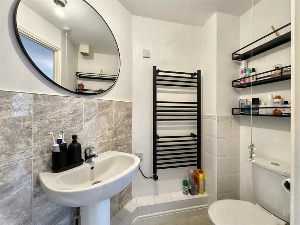 Ensuite