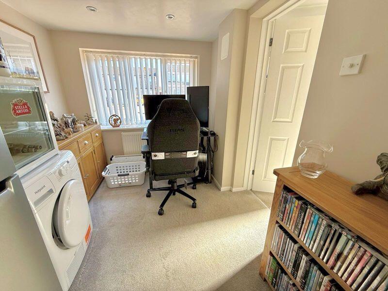 Bedroom/Study