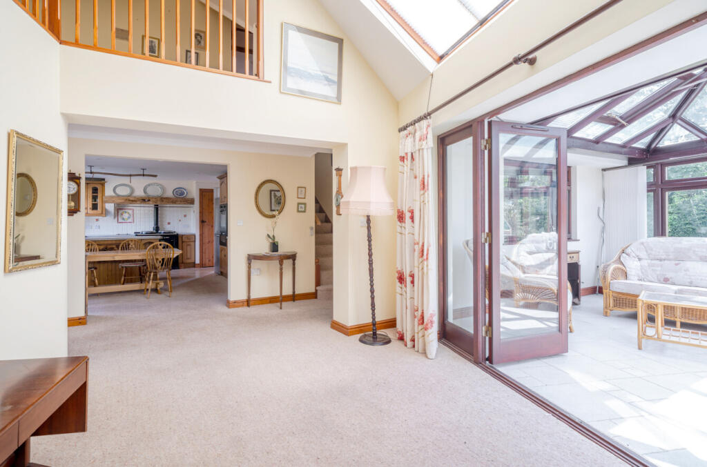 1328579-5-6880cbc...