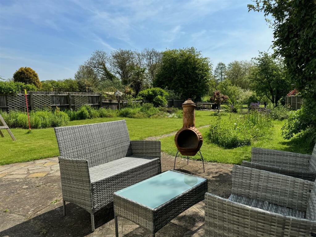 garden1.jpg